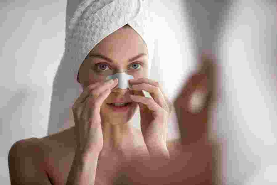 4 Professional Treatments To Remove Blackheads